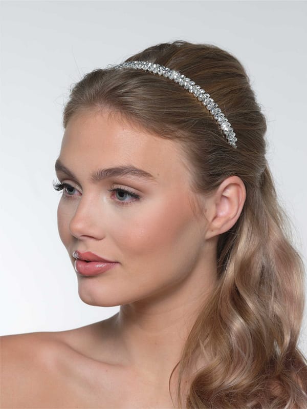 Νυφική στέκα | BB-229 Tiara